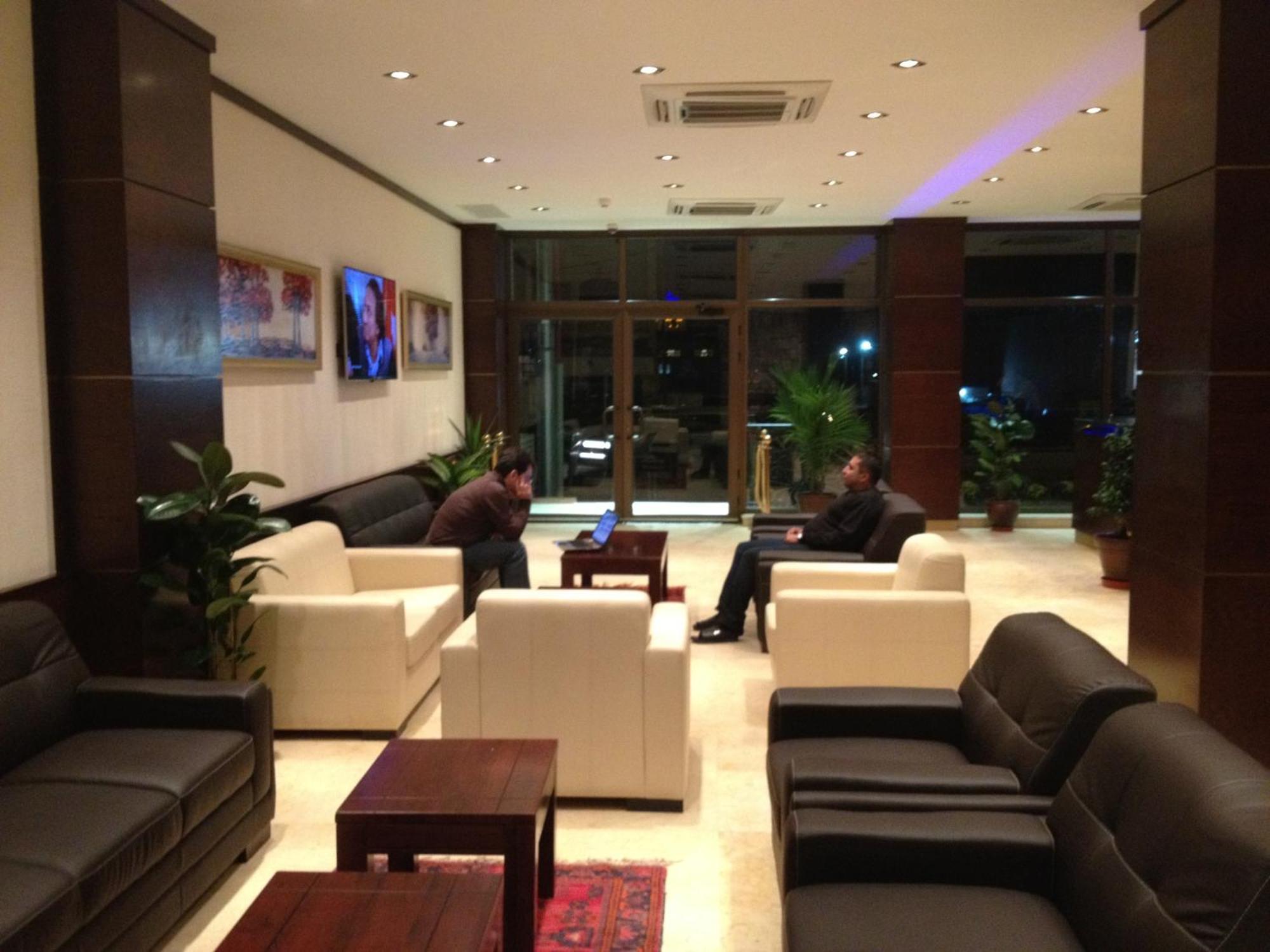 Bl Hotel'S Arbil Eksteriør bilde