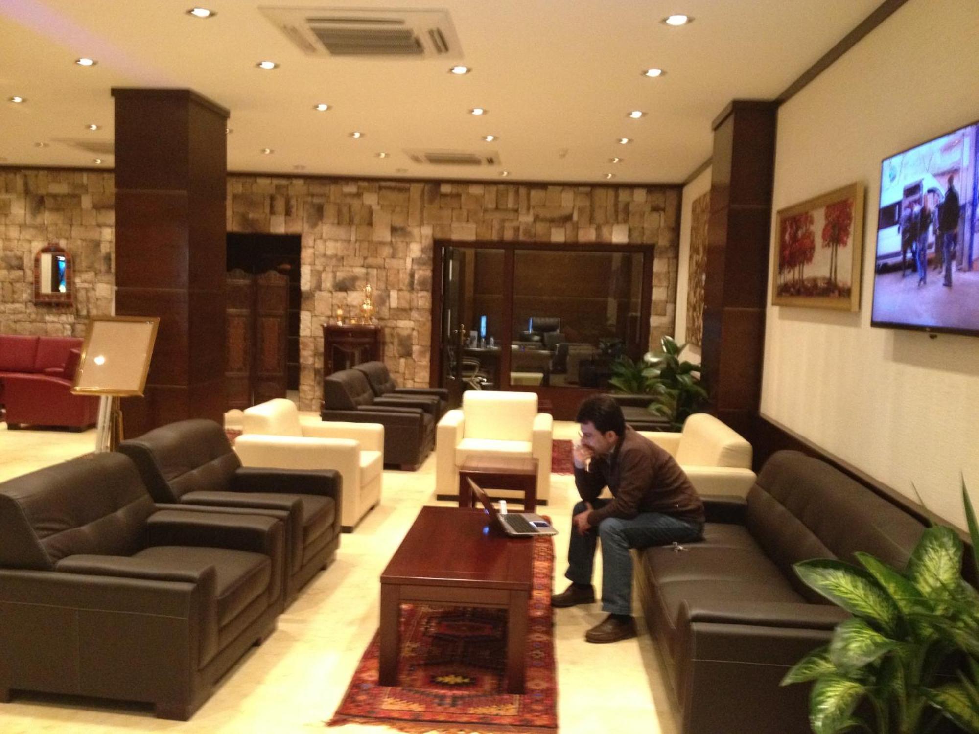 Bl Hotel'S Arbil Eksteriør bilde